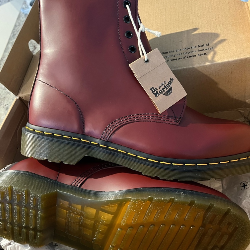 NWT in box Dr. Martens Cherry Red Leather Boots